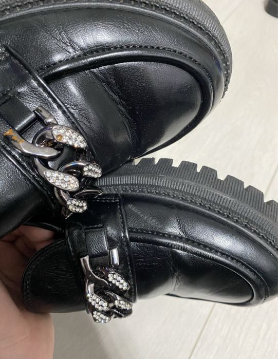 Czarne buty loafersy mokasyny na grubej podeszwie platformie elegancki