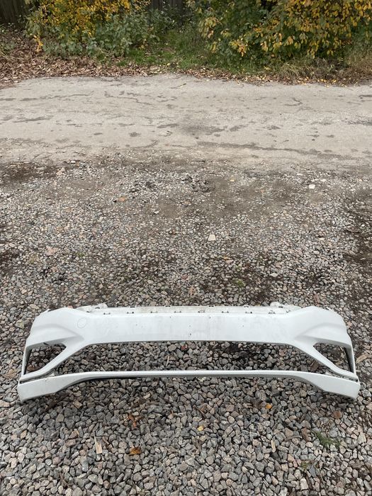 Бампер Джета7 оригинал