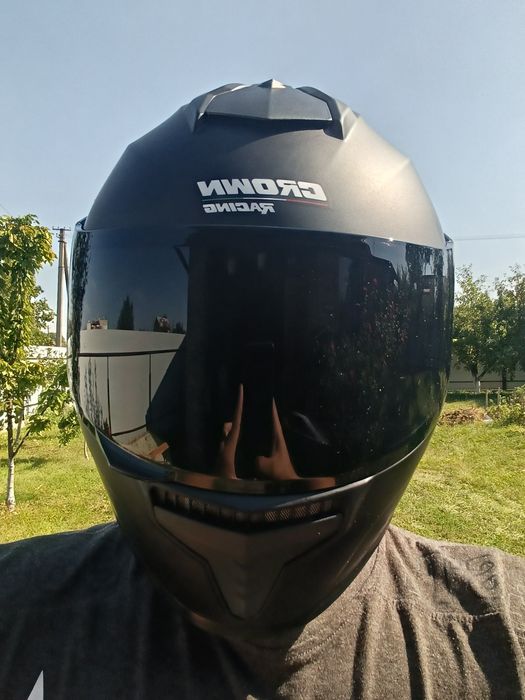 Продам мотошолом Crown Racing L
