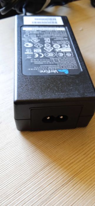 ZASILACZ VeriFone 9,3V 4A 37W wtyk 5,5x2,5 mm