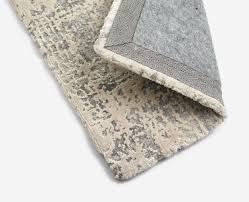 Carpetes e tapetes à medida