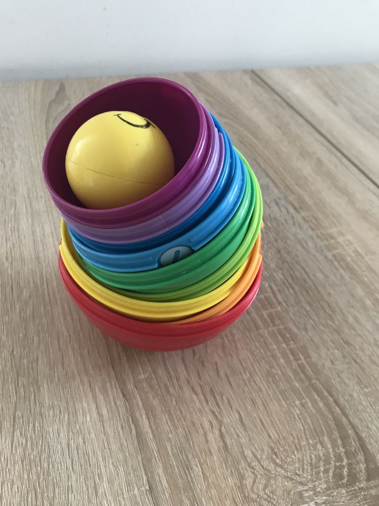 Fisher Price wieża piramida edukacyjna miseczki