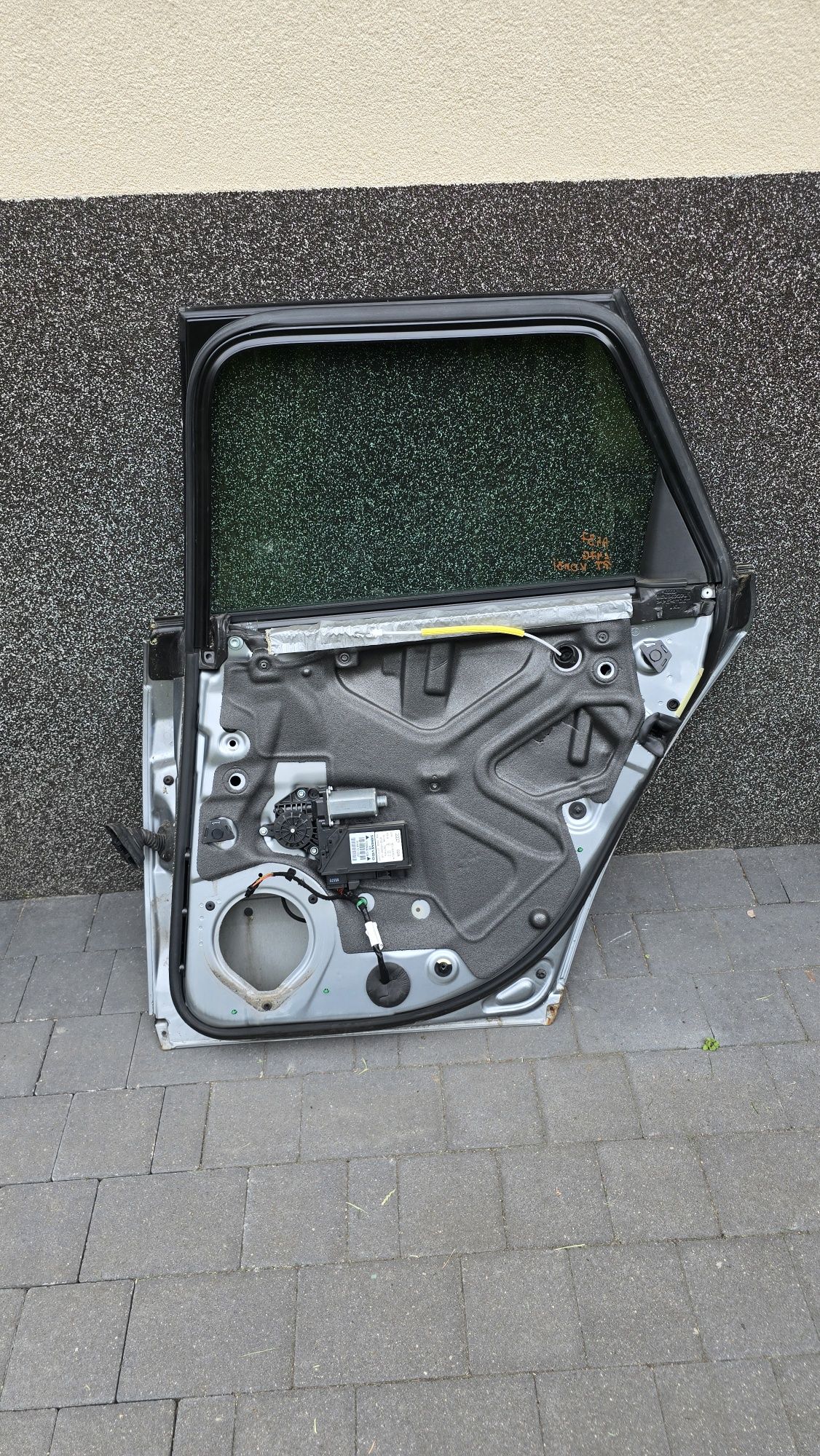 Drzwi prawy tył Audi A4 B7 LY7G