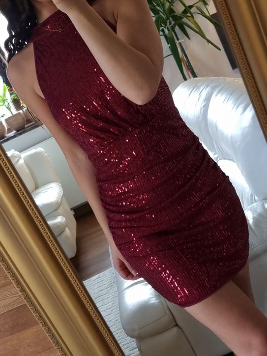 Bordowa sukienka z cekinów, błyszcząca cekinowa sukienka na sylwestra