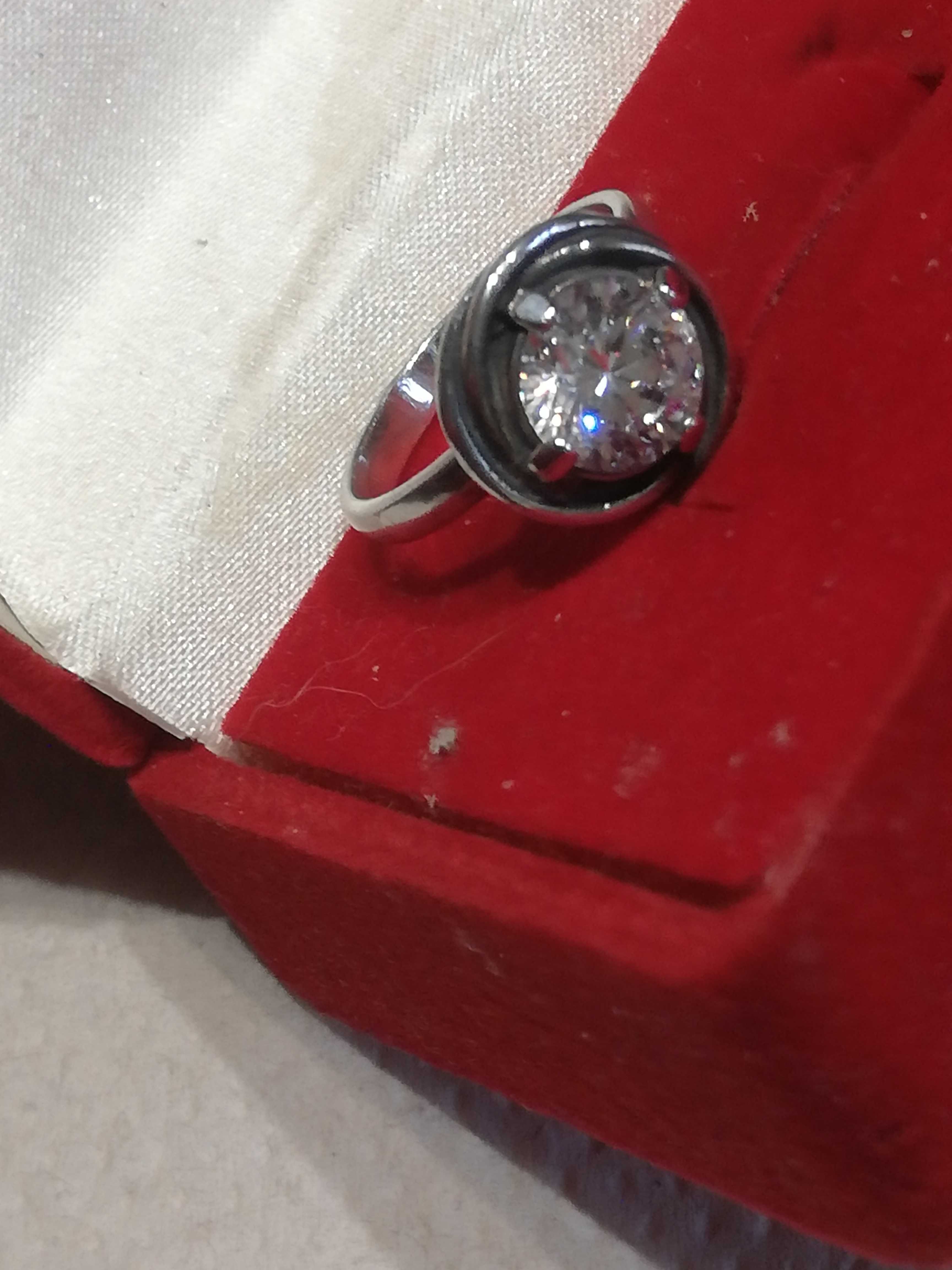 Srebrny pierścionek oczkiem krsztlowm sygnatura jubilera Retro