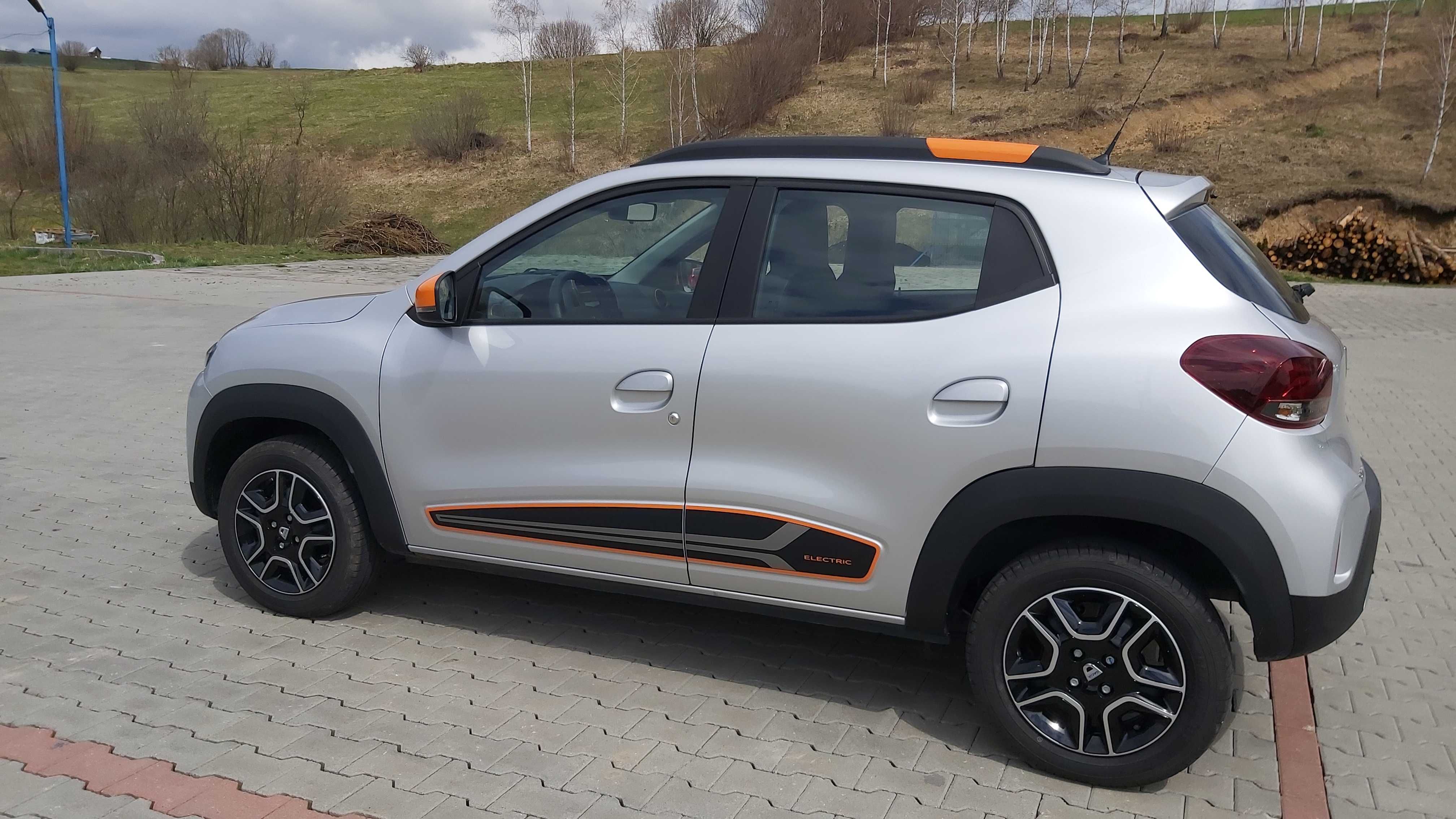 Dacia Spring Comfort Plus 200km Elektryk Klima Navi od ręki