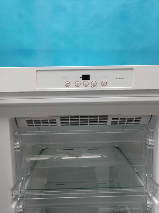 Zamrażarka Privileg No Frost