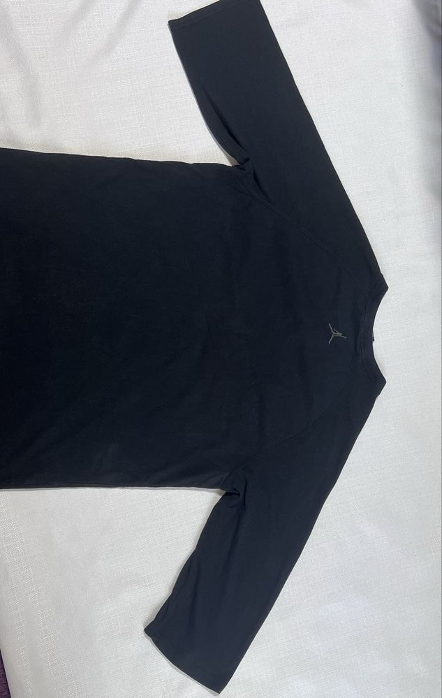 Продам футболку Nike