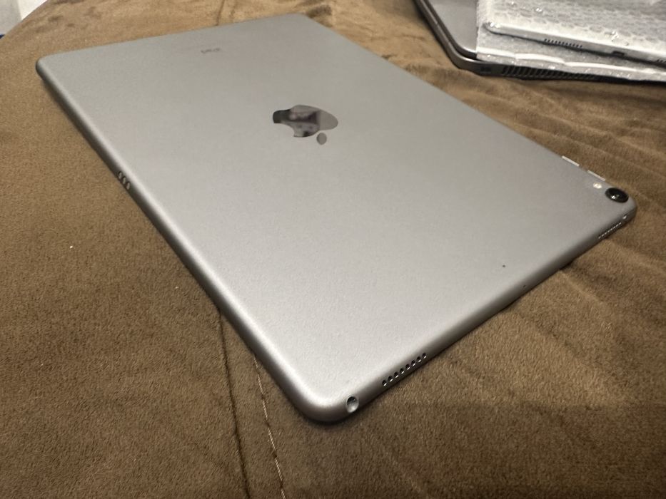 Ipad pro 10.5 /екран 120герць