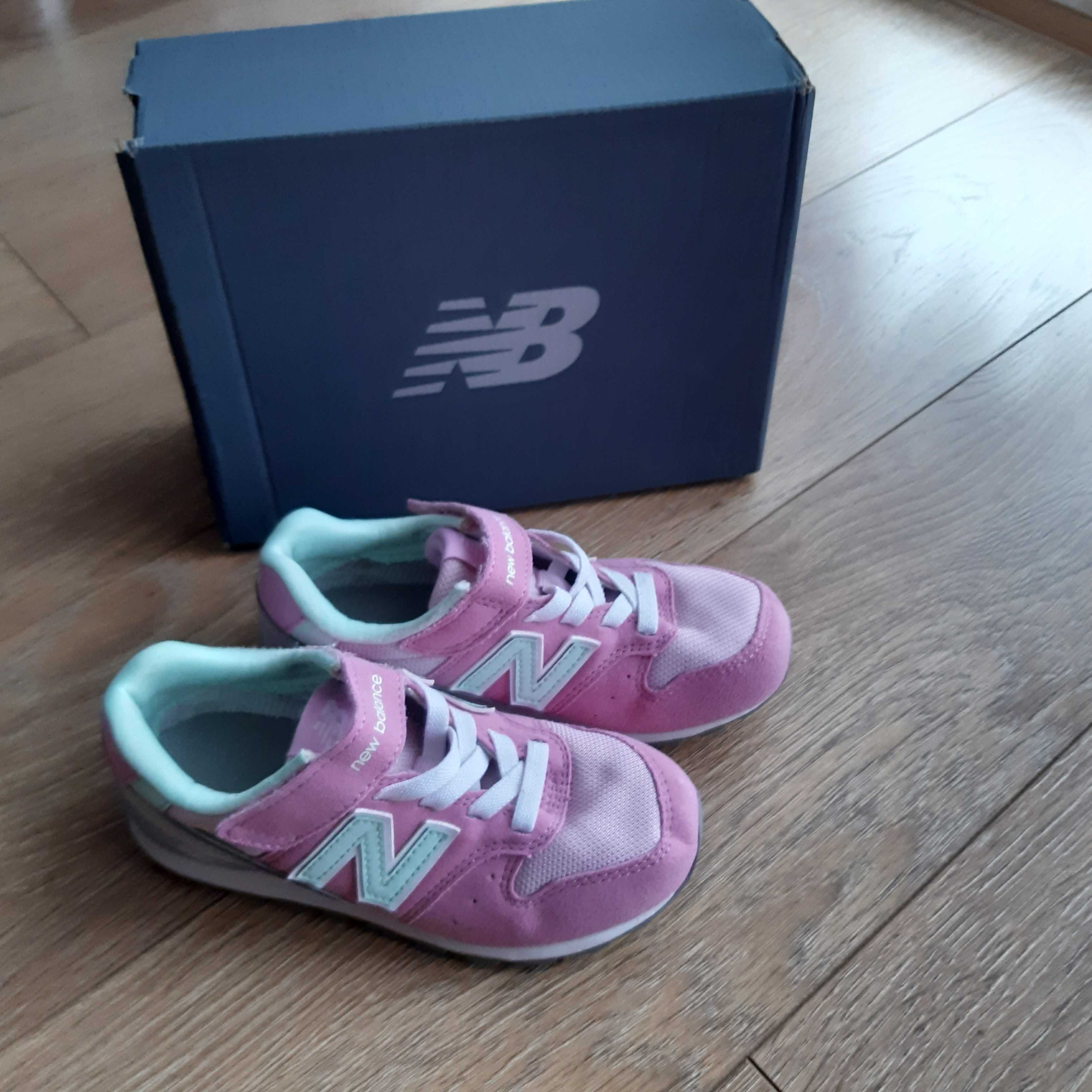 Buty new balance dziewczęce  30,5