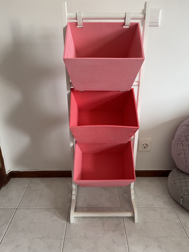 Estante de caixas
