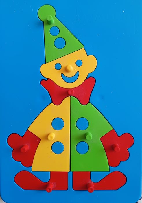 Їжачок з фруктами з подарунком від 1 року