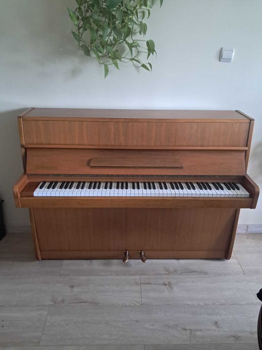 Pianino Nordiska Futura