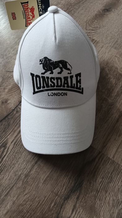 Nowa czapka Lonsdale