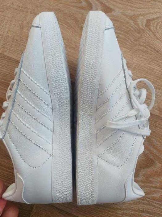 Жіночі кросівки кеди білі adidas gazelle leather white