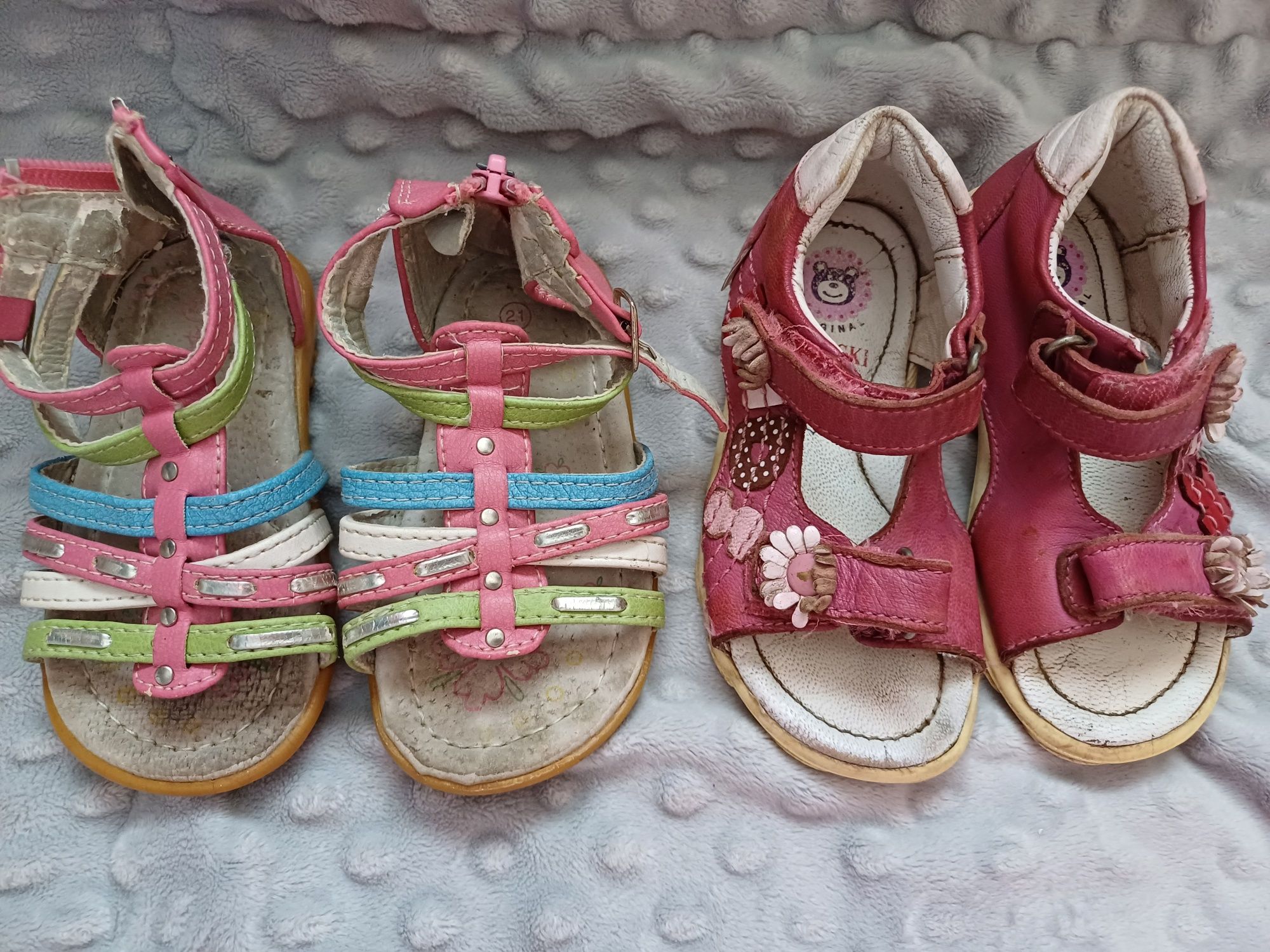 Buty r 21 i 22 dziewczynka, kapcie, sandałki 8 szt