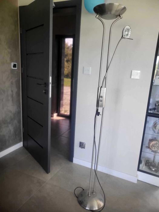 Lampa domowa stojąca pokojowa do salonu sypialni Bardzo ładna, sprawna