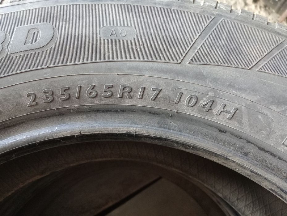 Dunlop 235/65/r17 Зима