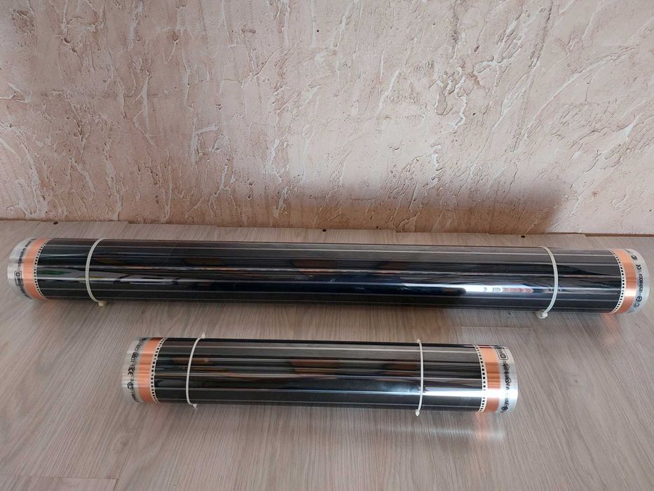 Інфрачервона тепла підлога 220 Вт/м²  під ламінат