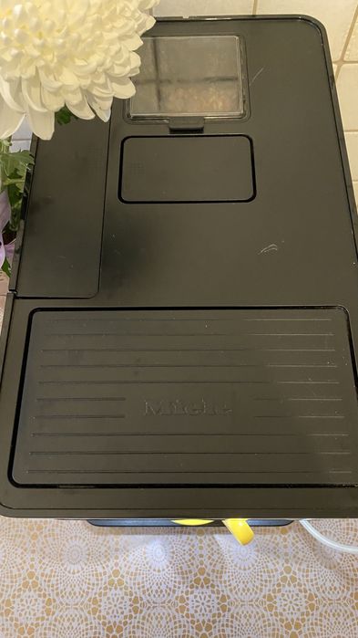 Miele CM 6350. 2021 рік Заварний блок.