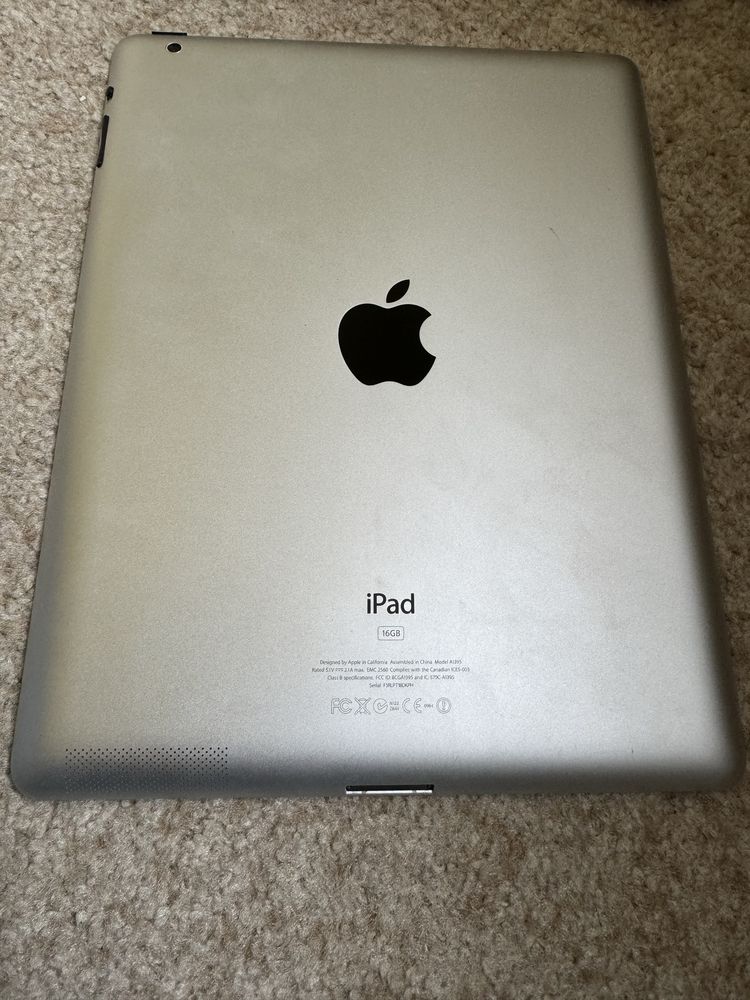 Планшет iPad , MC979FD/A, 16ГБ, A1395