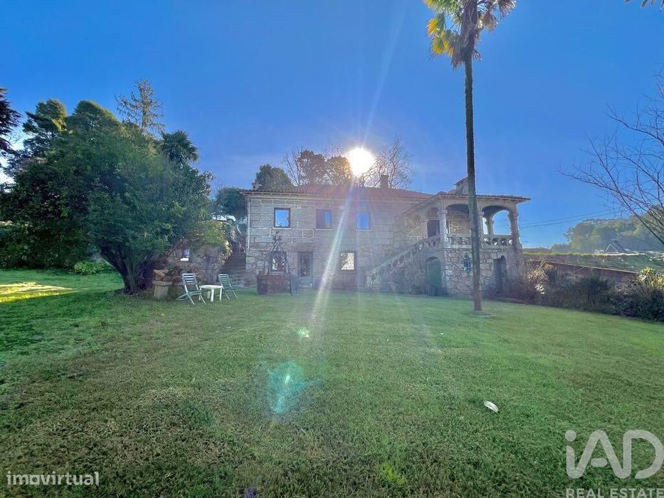 Casa T4 em Antas e Abade de Vermoim de 365,00 m2