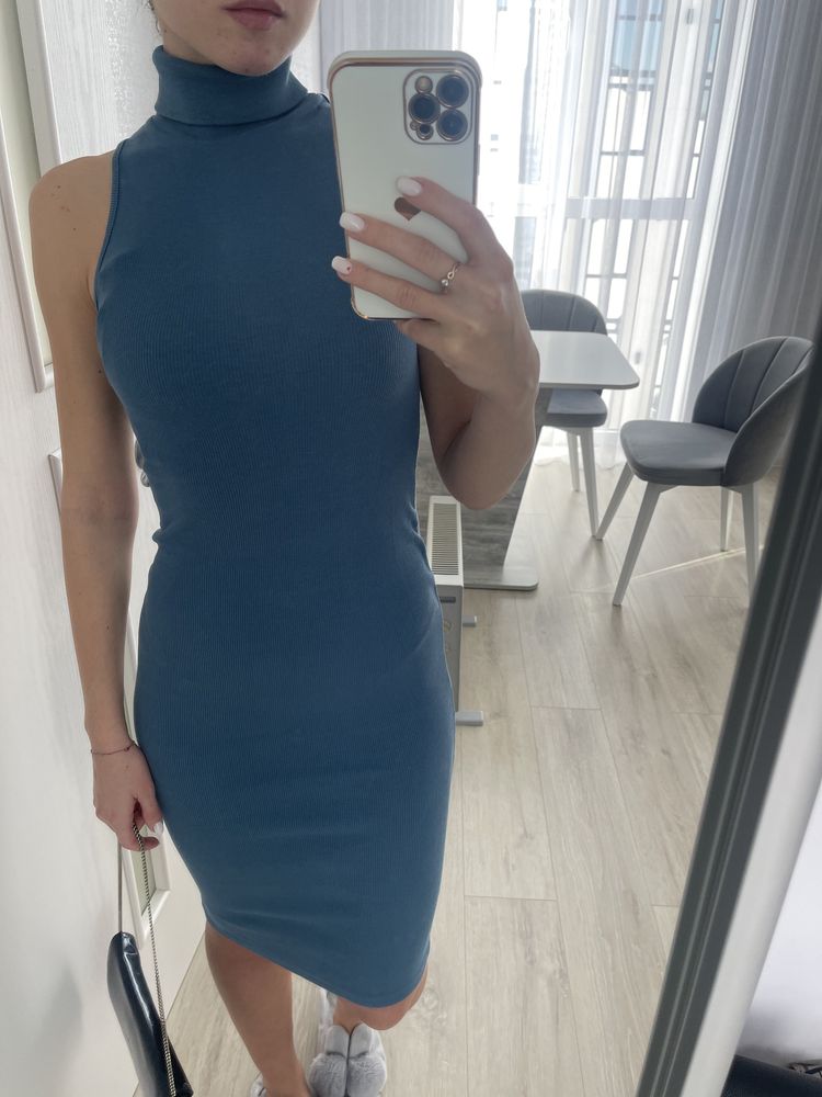 Платье Zara  голубое