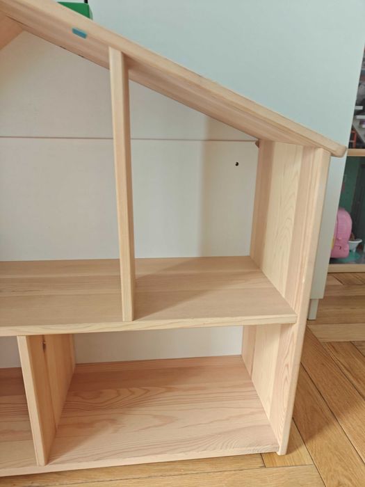 Domek /półka ścienna ikea