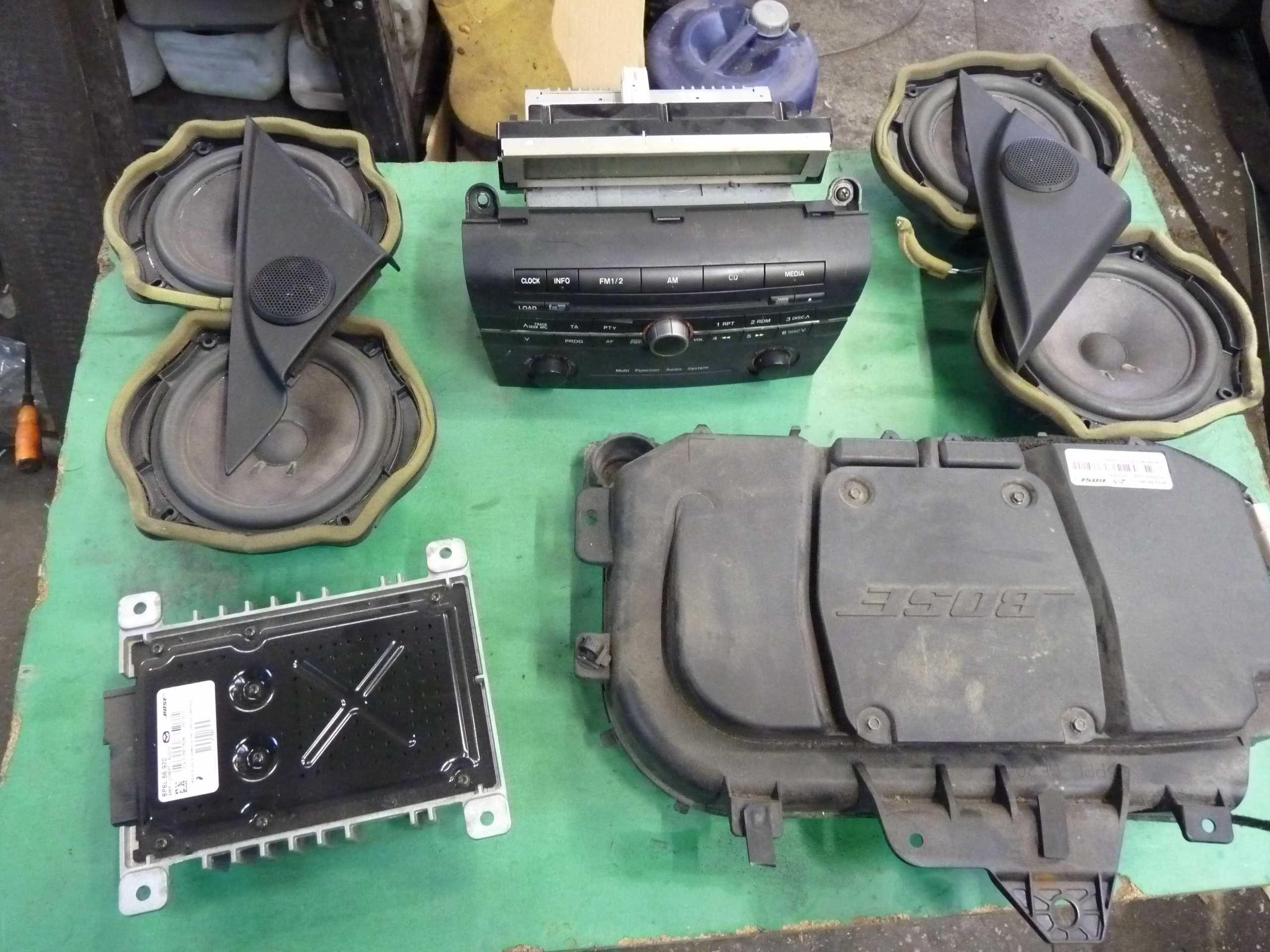 Nagłośnienie Subwoofer Wzmacniacz Mazda 3 BK Bose