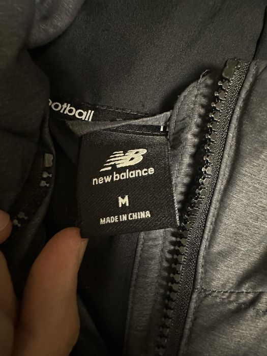 Куртка new balance