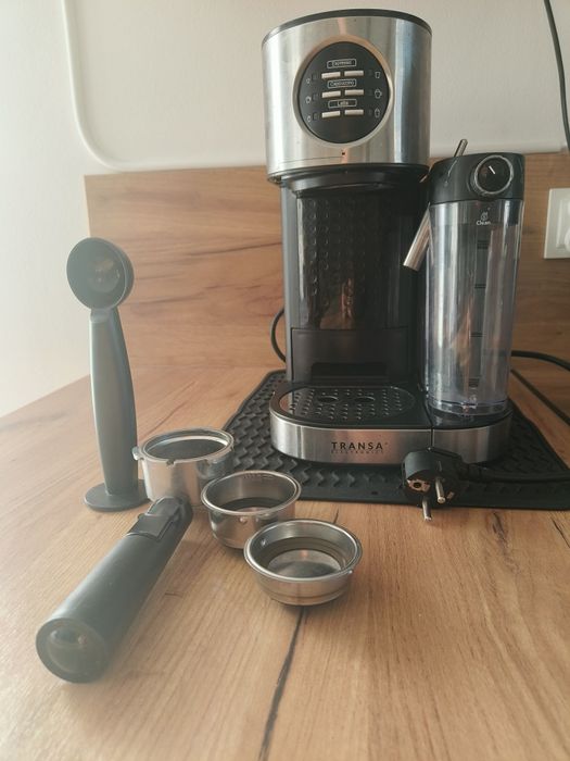 EKSPRES CIŚNIENIOWY kolbowy ze spieniaczem automatycznym  MultiCoffe 2