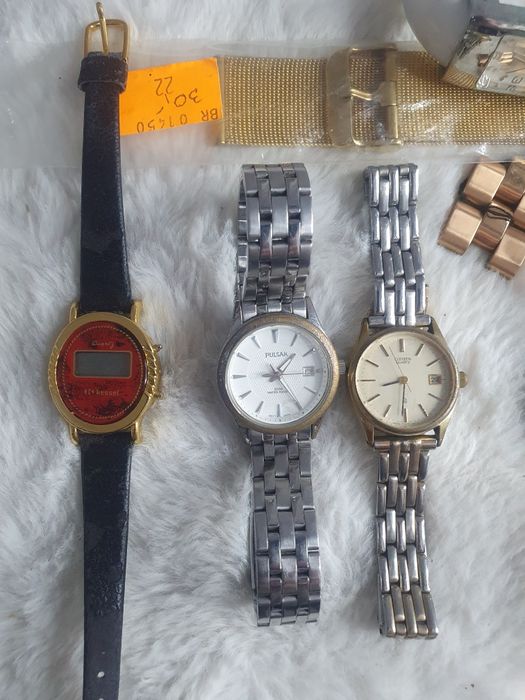 Zestaw zegarków 25 sztuk vintage modne markowe do naprawy