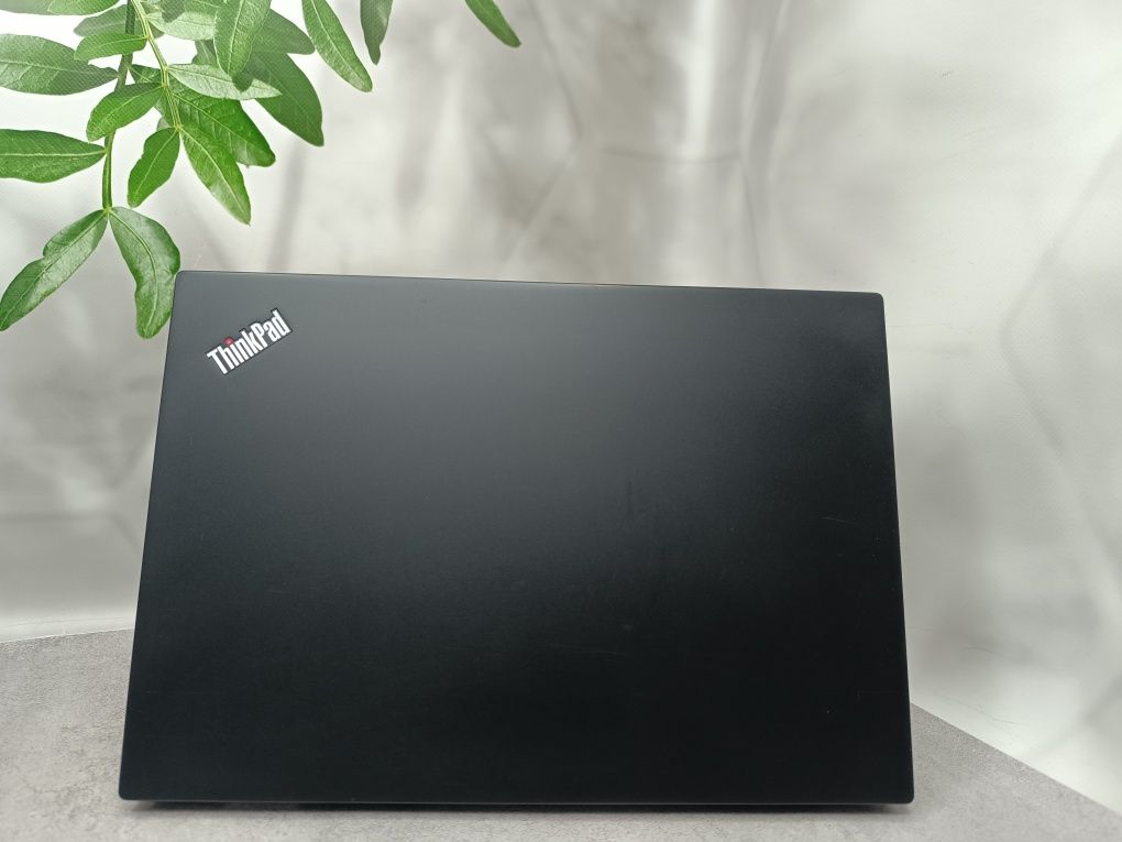 Ноутбук Lenovo ThinkPad T495s/Ryzen 5 Pro 3500U/16/256/14"/Full HD IPS