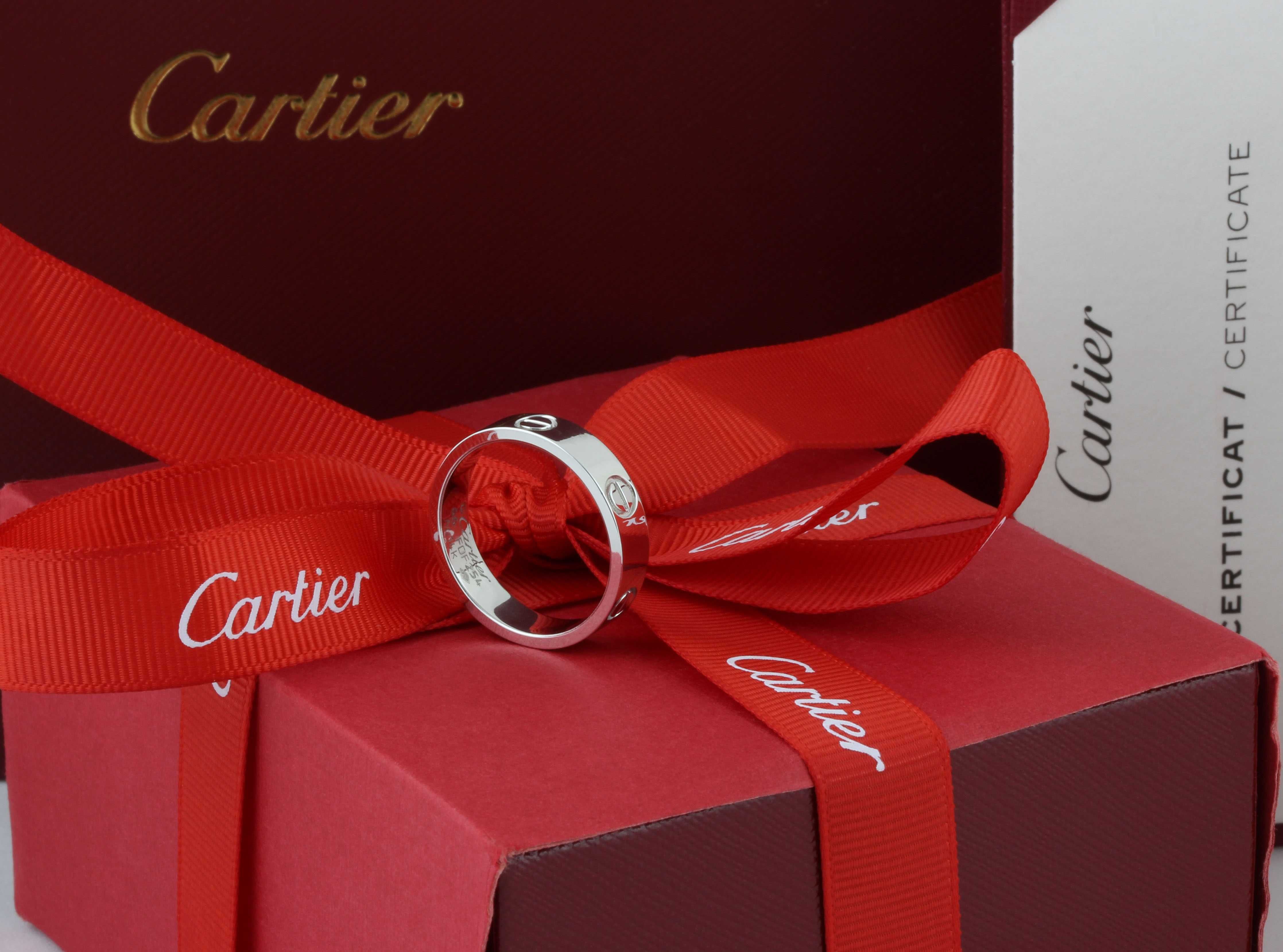 Золотое кольцо Cartier LOVE