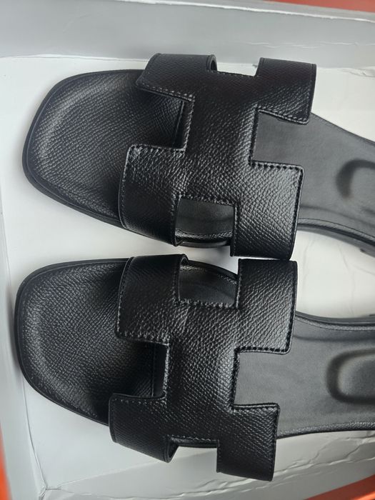 Sandálias Hermès tamanho 42