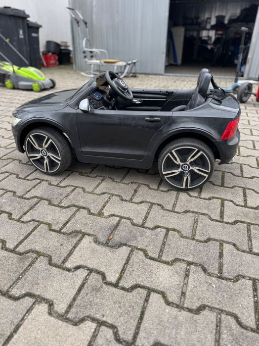 Auto na akumulator dla dzieci Volvo S90