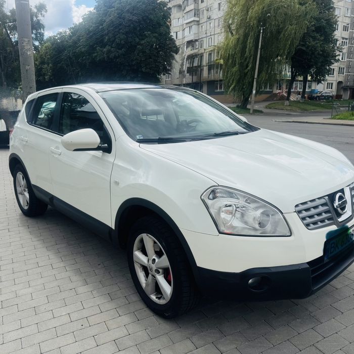 Nissan продаю автомобіль. Сів і поїхав, без додаткових вкладень