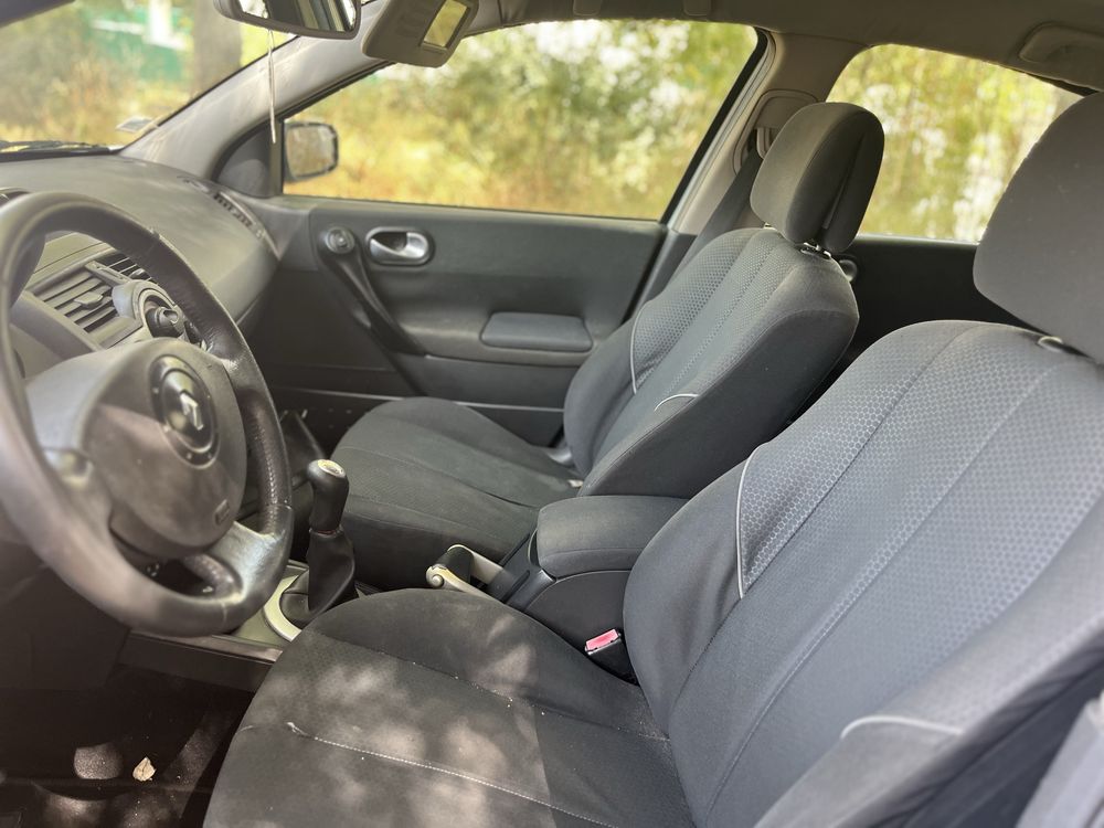Renault Megane 1.5DCI 5 portas Gasoleo Ar condicionado