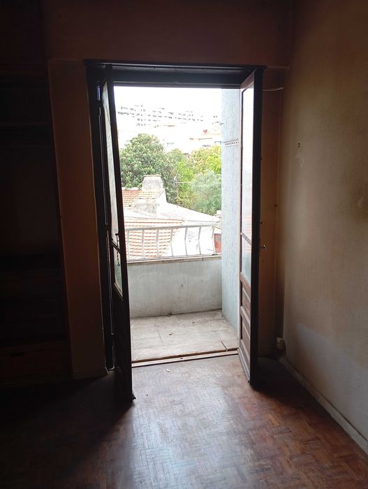 T2 Algés para remodelação total