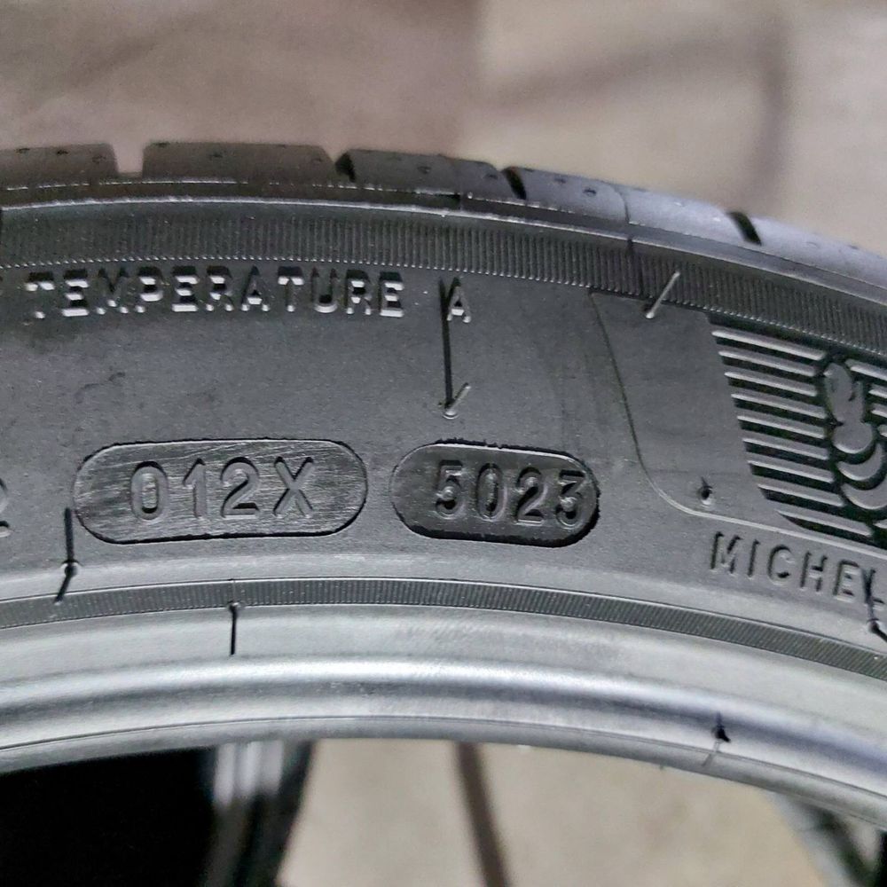 285/35/20+255/40/20 R20 Michelin Pilot Sport 4S ZP 4шт нові