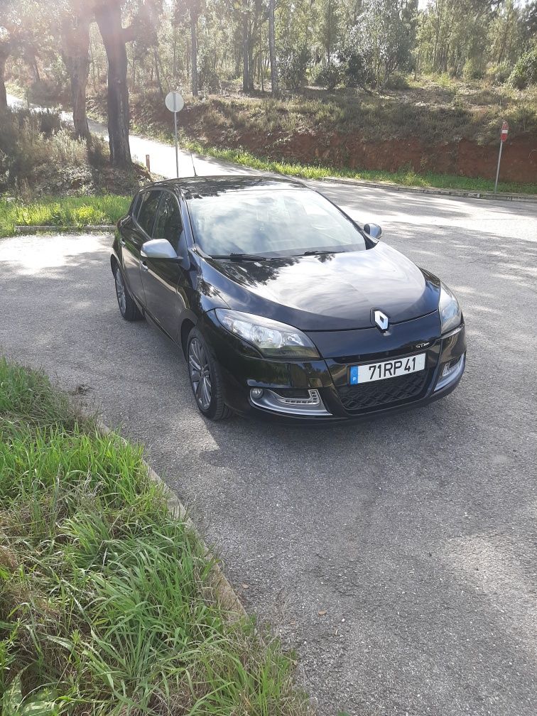 Renault Megane GT line a gasóleo de 110cv 6velocidades