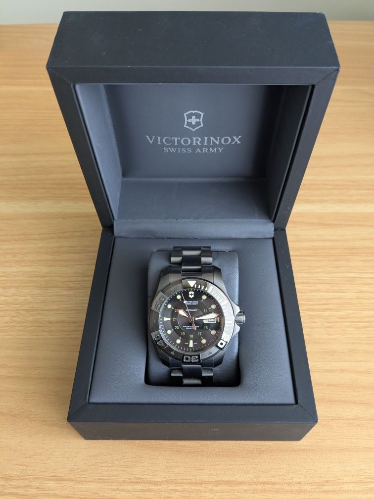 Victorinox Dive Master 500 automatic gun metal grey