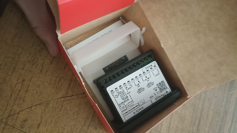 Продам терморегулятор Pixsys ATR121-B (230V) – новий