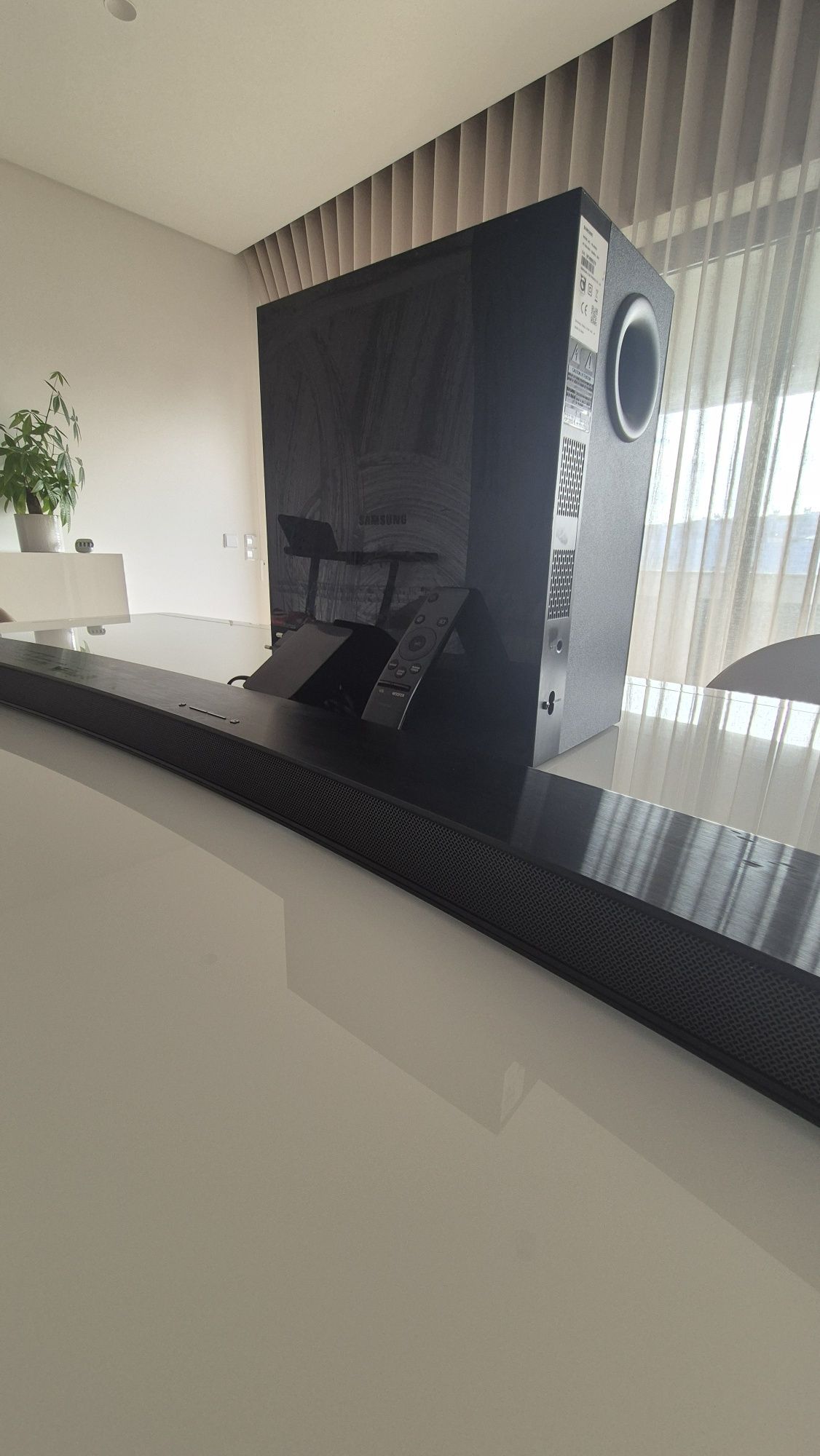 Soundbar samsung curved

HW-J7500R/ZF