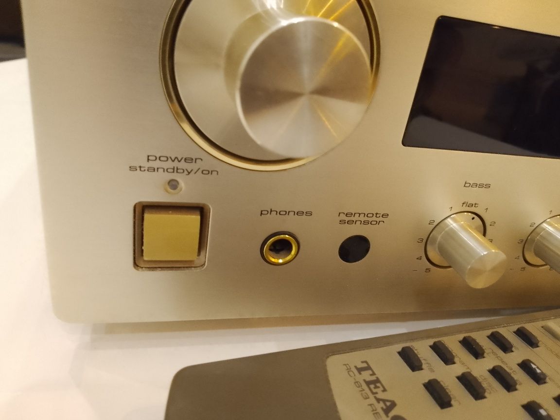 Teac amplituner stereo