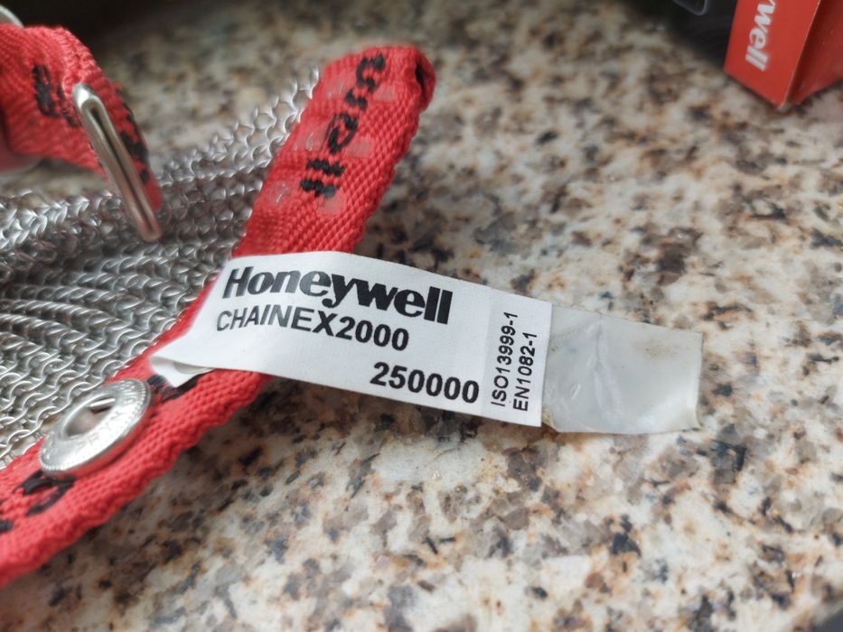 1 luva malha de aço nova marca Honeywell +1 óculos Honeywell l