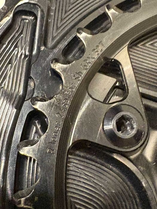 Shimano GRX Di2 korba, blaty aero , przerzutki przód i tył, kasety