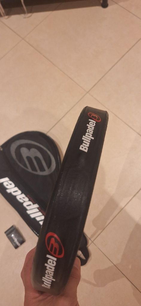 Saco Bullpadel  Hack02+ Raquete Bullpadel Vertex03