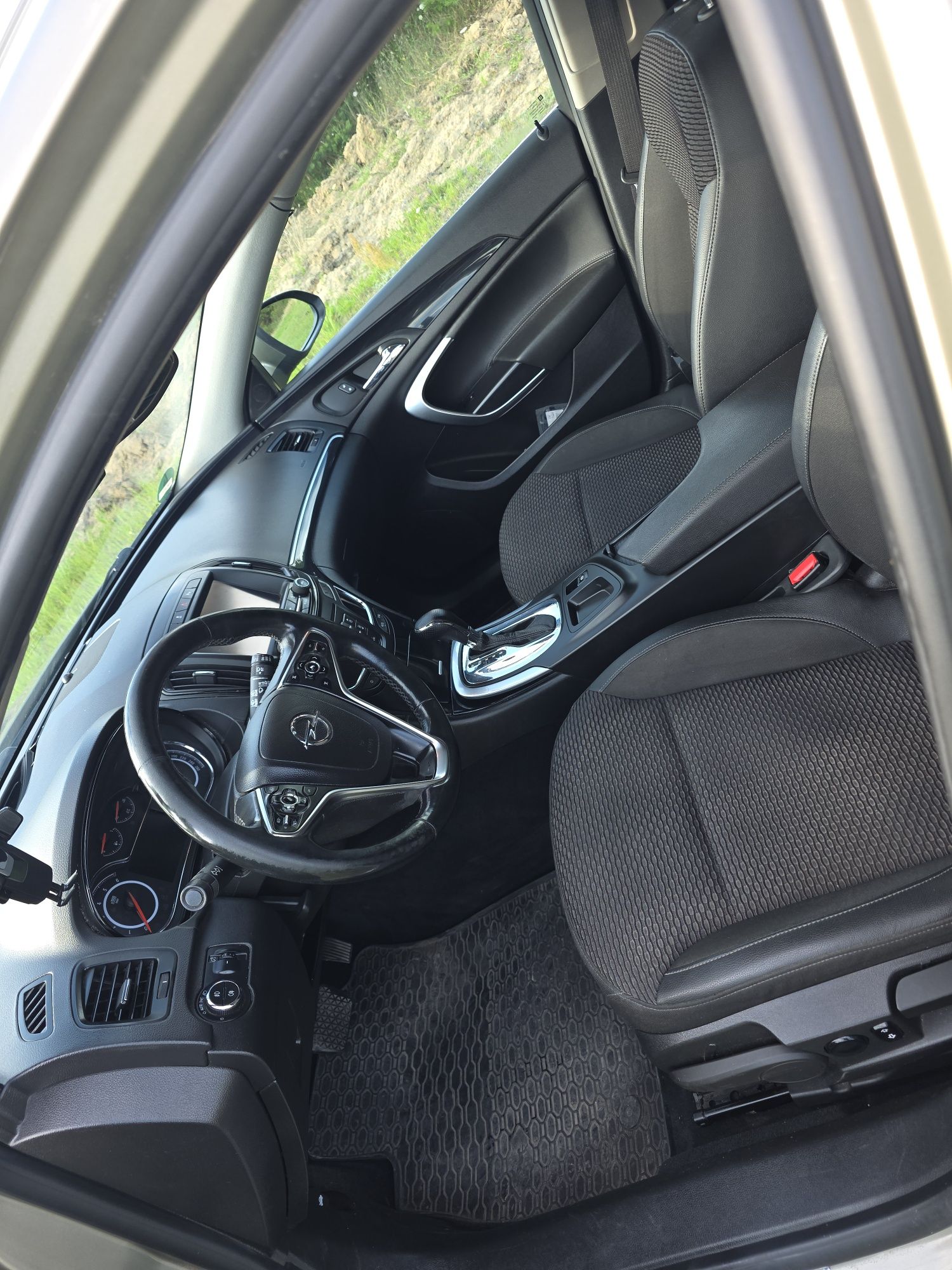 Opel Insignia 2.0 cdti 163km