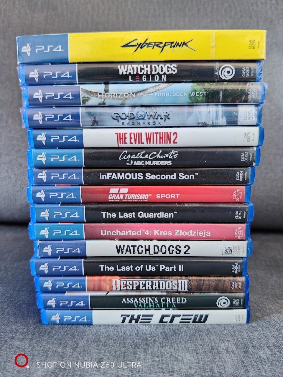 PlayStation 4 Slim pady plus gry
